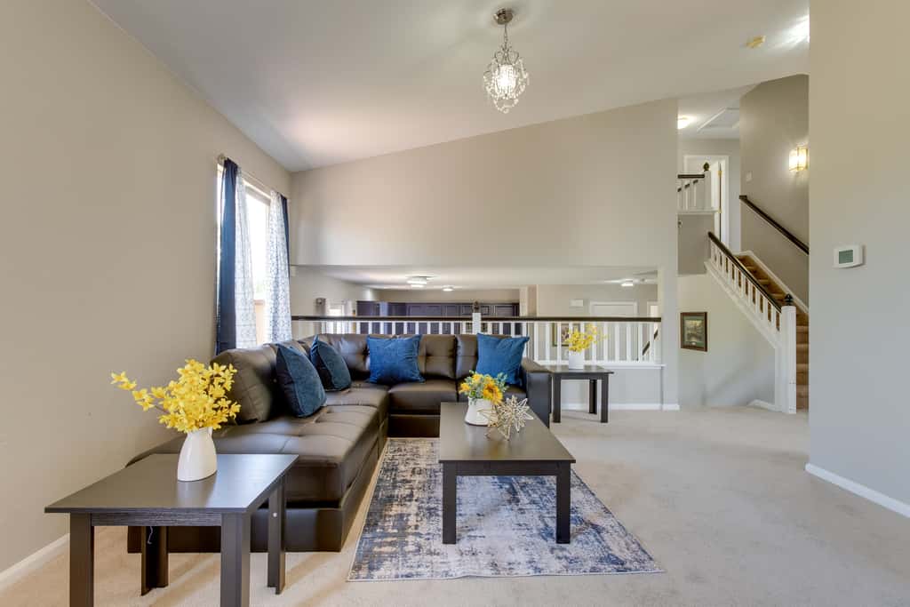 Spacious Aurora Home: 20 Mi to Downtown Denver!