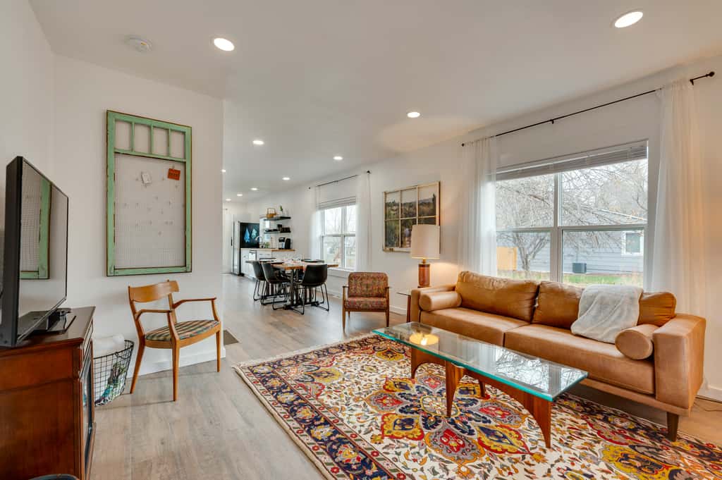 Chic Erie Vacation Rental ~ 14 Mi to Boulder!