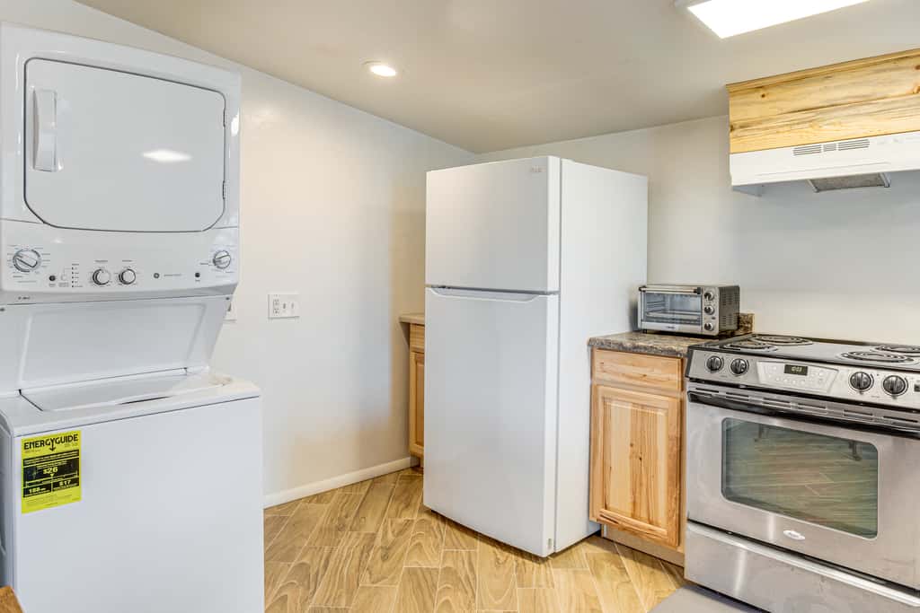 1 Mi to Tennyson St Shops & Eats: Laid-Back Apt