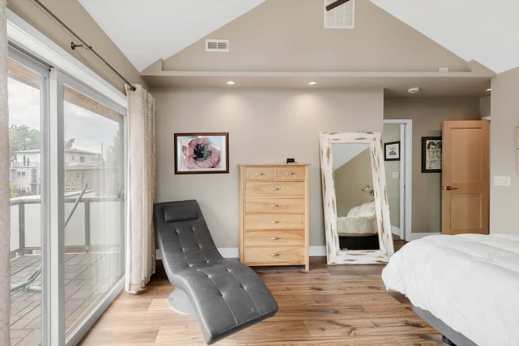 Hot Tub Soaks & Foodie Strolls! Berkeley Area Base