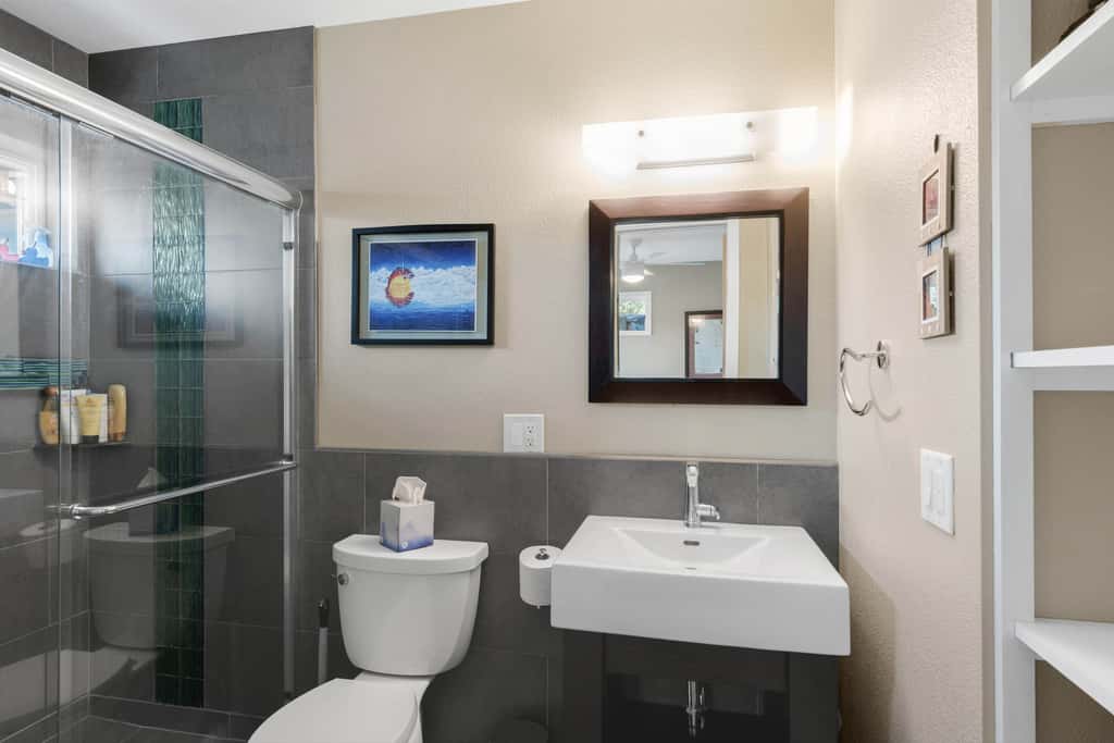 Hot Tub Soaks & Foodie Strolls! Berkeley Area Base