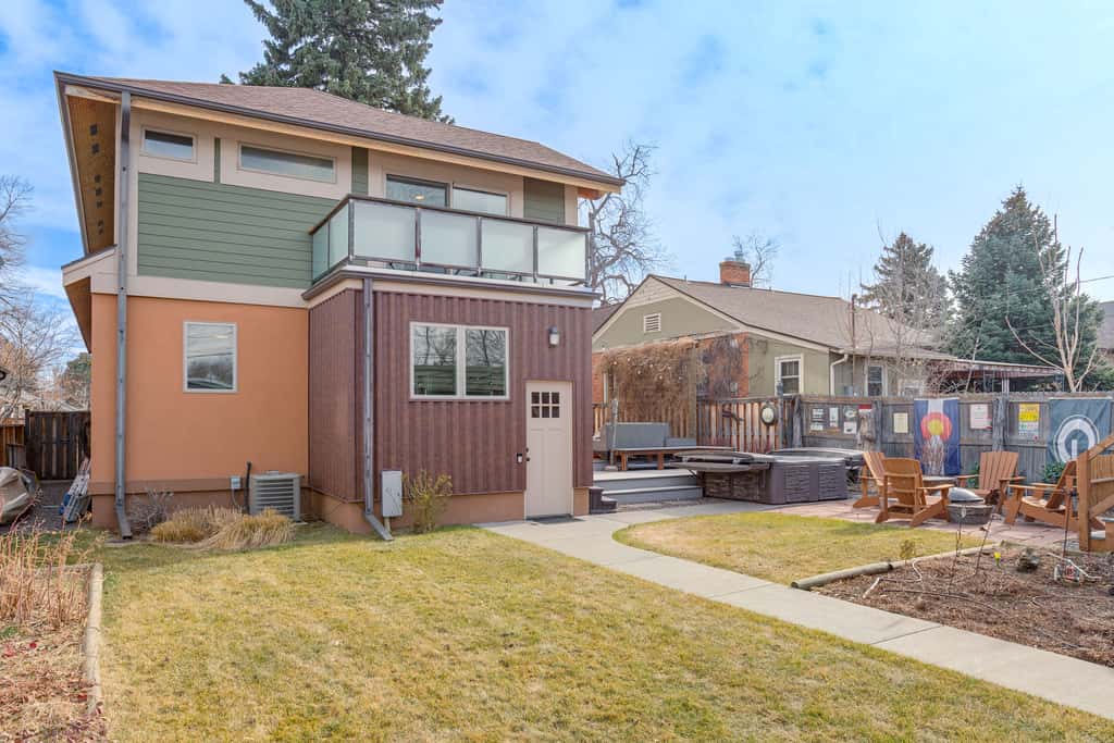 Hot Tub Soaks & Foodie Strolls! Berkeley Area Base