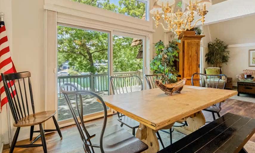 Rustic 5BR Lakefront - Dock & POOL - Osage Beach
