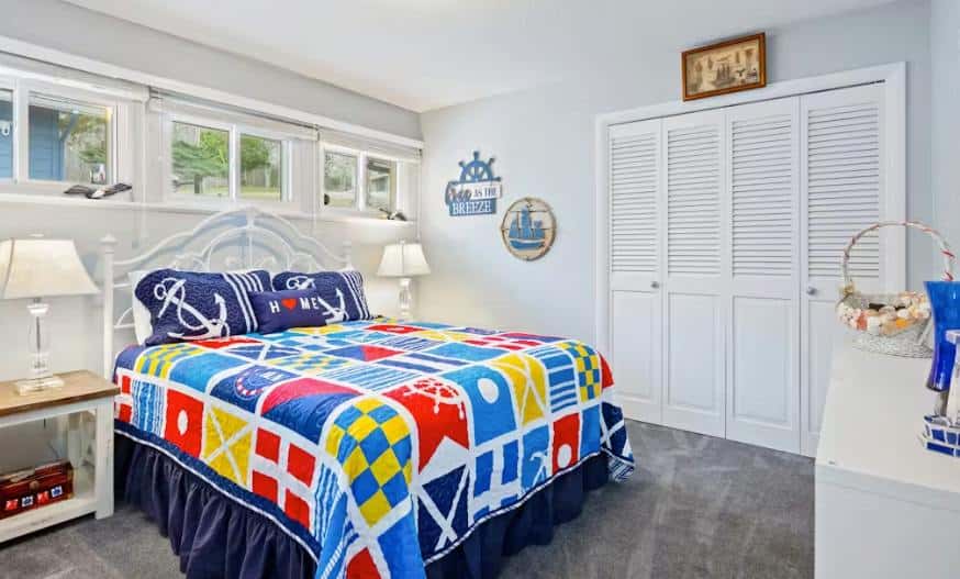 Stylish 5BR Lake Home - LAKE VIEWS - Private Dock