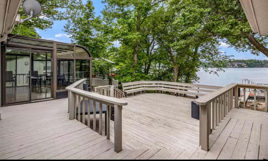 Rustic 3BR Lake House - LAKE VIEW - Lake Ozark