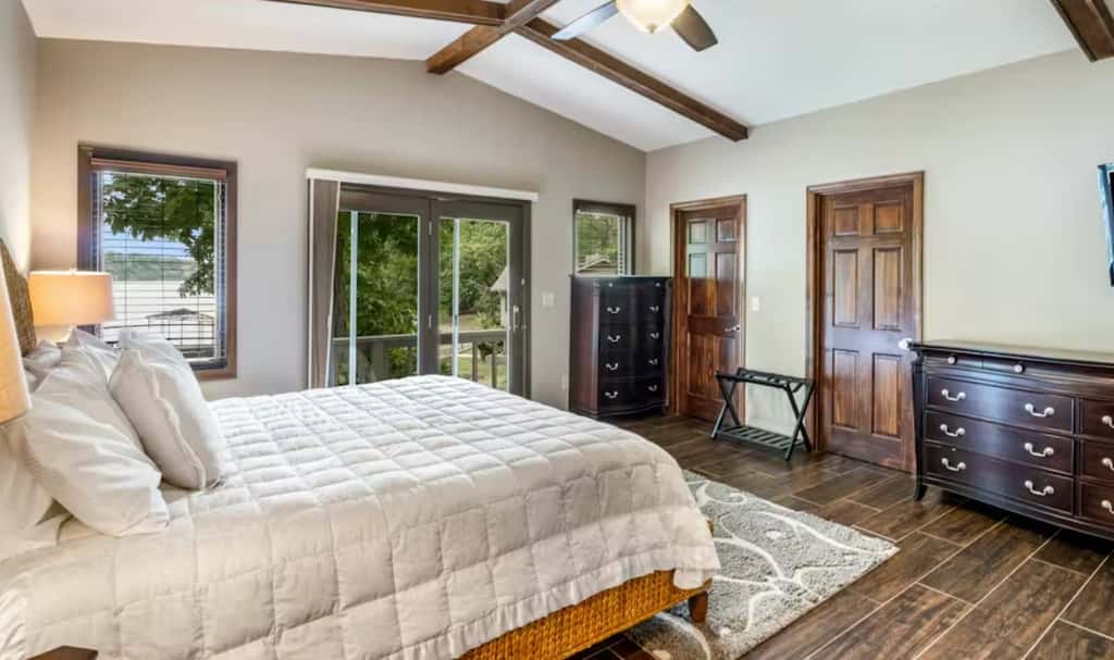 Rustic 3BR Lake House - LAKE VIEW - Lake Ozark