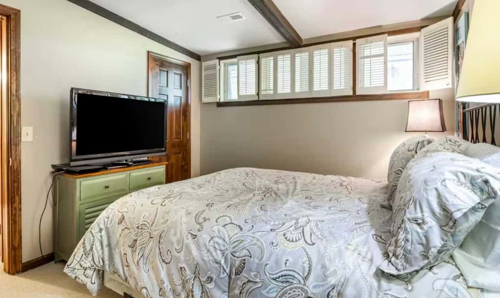 Rustic 3BR Lake House - LAKE VIEW - Lake Ozark