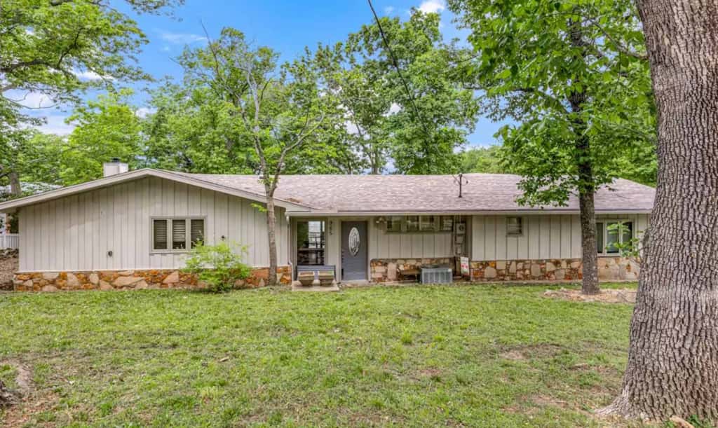 Rustic 3BR Lake House - LAKE VIEW - Lake Ozark