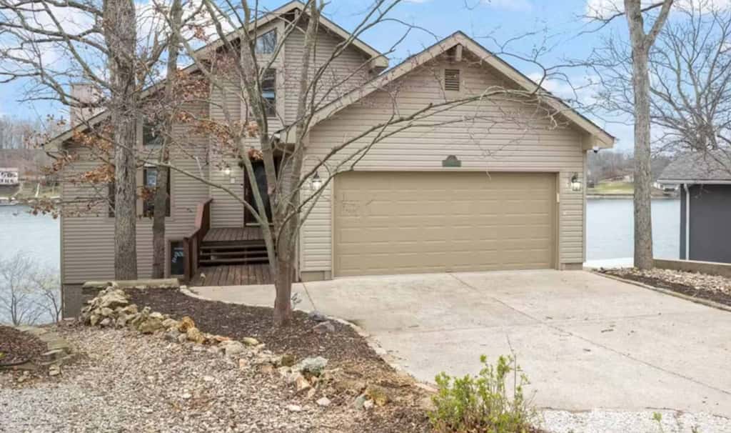 Serene 5BR Lake House - LAKE VIEW - Gravois Mills