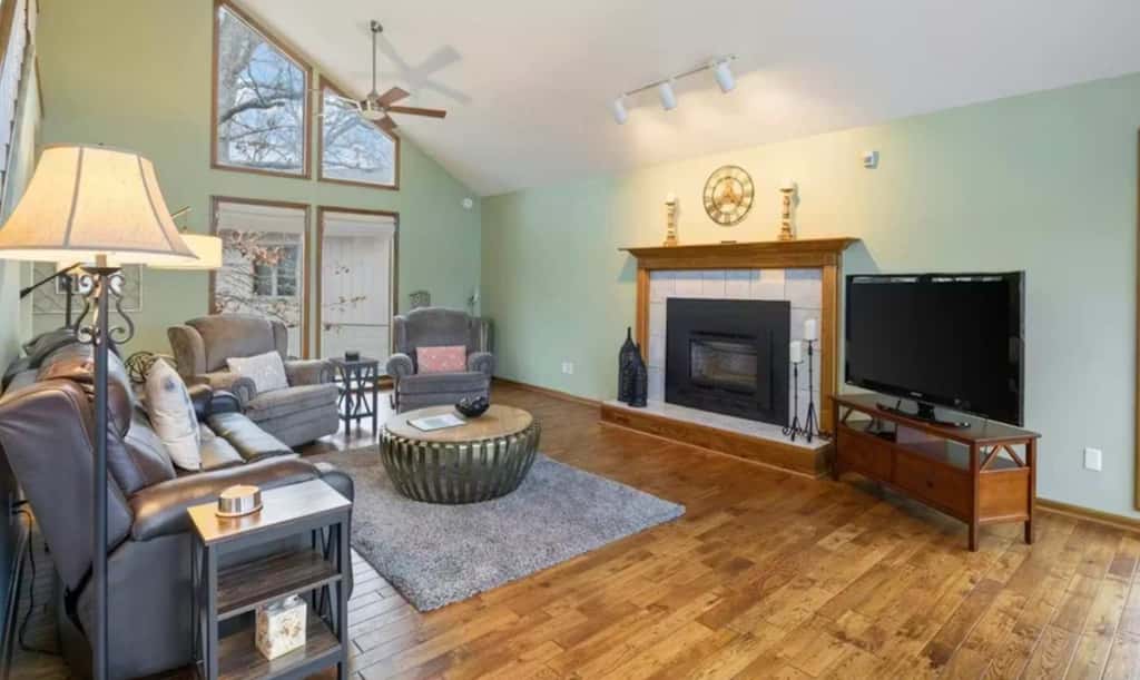 Serene 5BR Lake House - LAKE VIEW - Gravois Mills