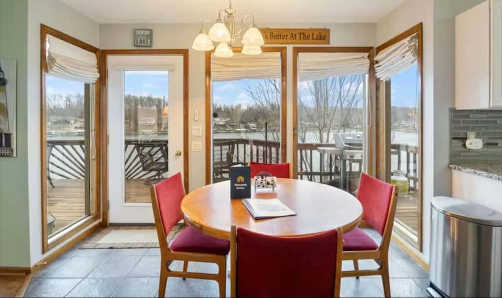 Serene 5BR Lake House - LAKE VIEW - Gravois Mills