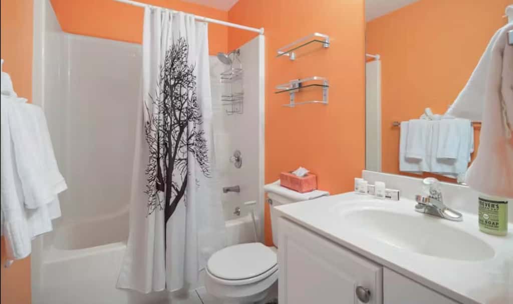 Serene 5BR Lake House - LAKE VIEW - Gravois Mills