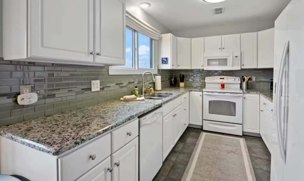 Serene 5BR Lake House - LAKE VIEW - Gravois Mills