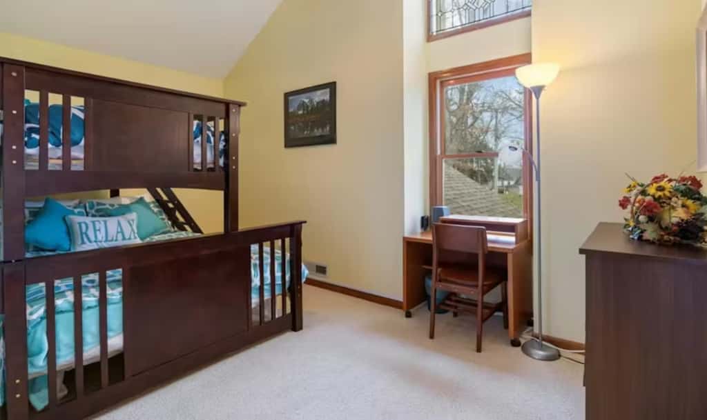 Serene 5BR Lake House - LAKE VIEW - Gravois Mills
