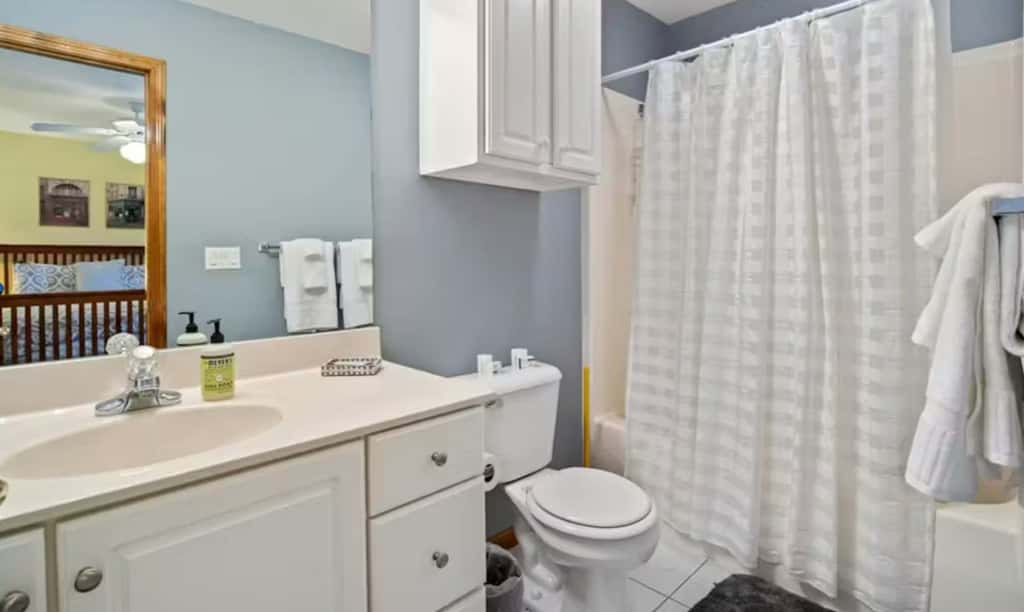 Serene 5BR Lake House - LAKE VIEW - Gravois Mills