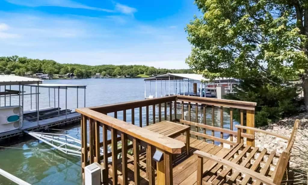 Serene 5BR Lake House - LAKE VIEW - Gravois Mills