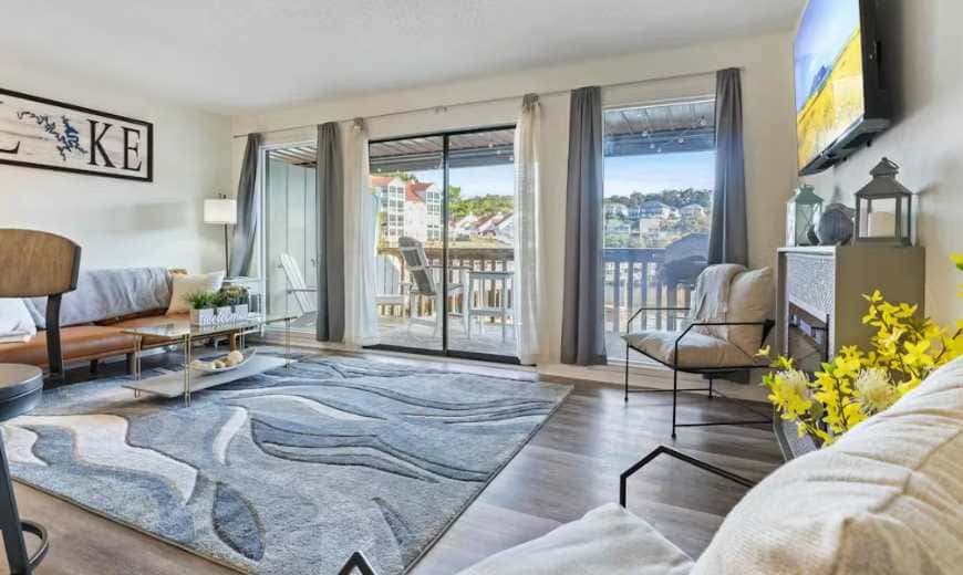 Charming 1BR Condo - LAKE VIEW - Lake Ozark