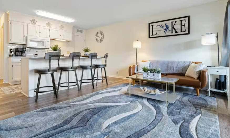 Charming 1BR Condo - LAKE VIEW - Lake Ozark