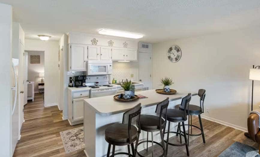 Charming 1BR Condo - LAKE VIEW - Lake Ozark