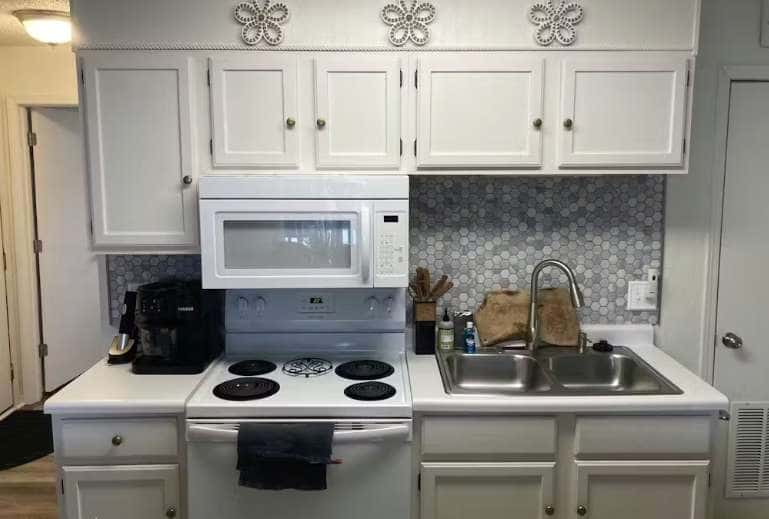 Charming 1BR Condo - LAKE VIEW - Lake Ozark