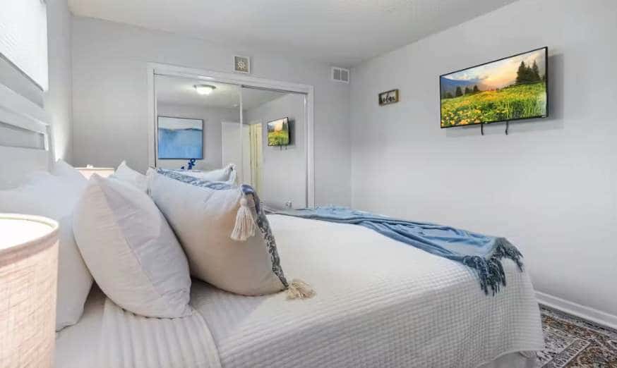 Charming 1BR Condo - LAKE VIEW - Lake Ozark
