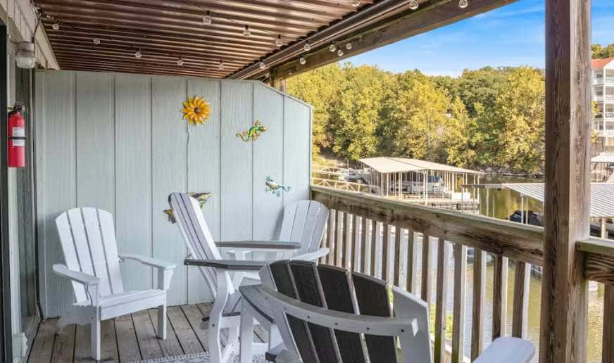 Charming 1BR Condo - LAKE VIEW - Lake Ozark
