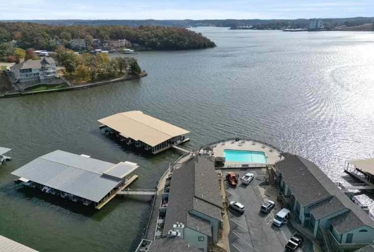 Charming 1BR Condo - LAKE VIEW - Lake Ozark