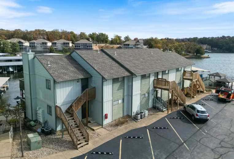 Charming 1BR Condo - LAKE VIEW - Lake Ozark
