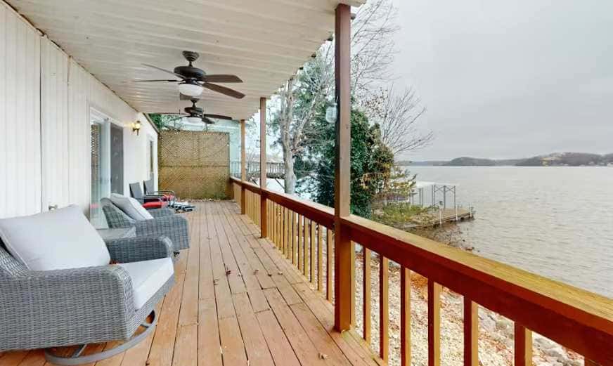 Waterfront 2BR Condo - Pool - Main Channel Views