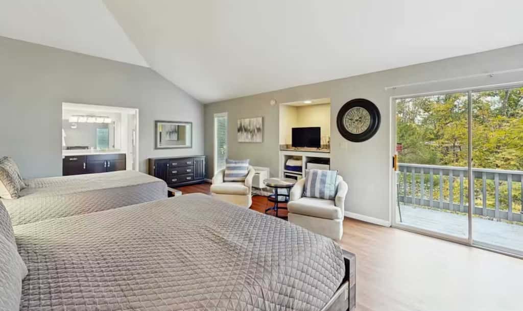 Charming 3BR House - Golf & POOLS - Margaritaville