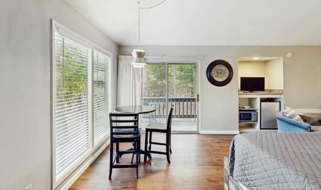 Charming 3BR House - Golf & POOLS - Margaritaville