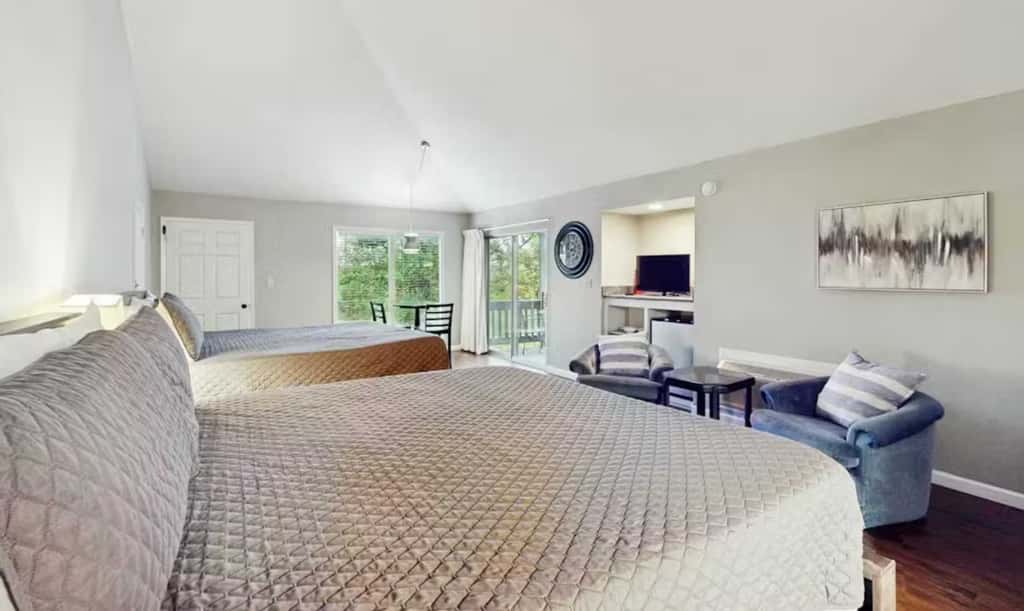 Charming 3BR House - Golf & POOLS - Margaritaville