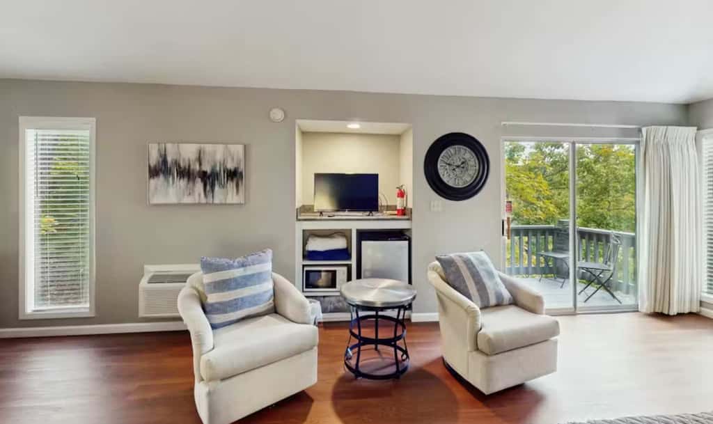 Charming 3BR House - Golf & POOLS - Margaritaville
