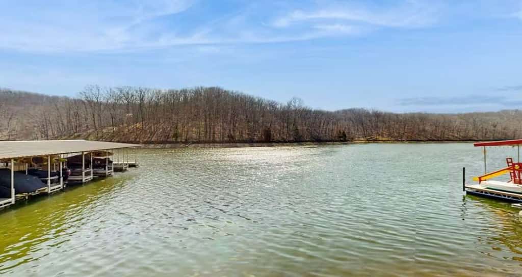 Charming 2BR Condo - LAKE VIEW - Osage Beach