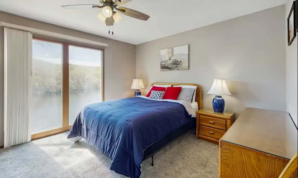 Charming 2BR Condo - LAKE VIEW - Osage Beach