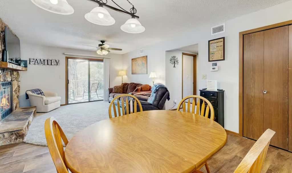 Charming 2BR Condo - LAKE VIEW - Osage Beach