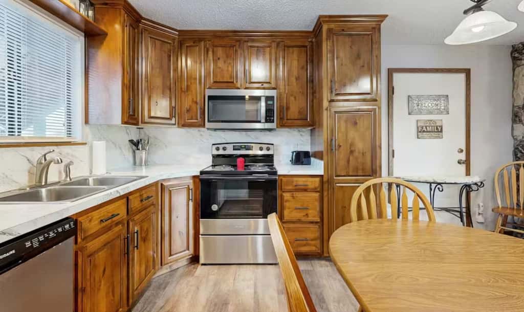Charming 2BR Condo - LAKE VIEW - Osage Beach