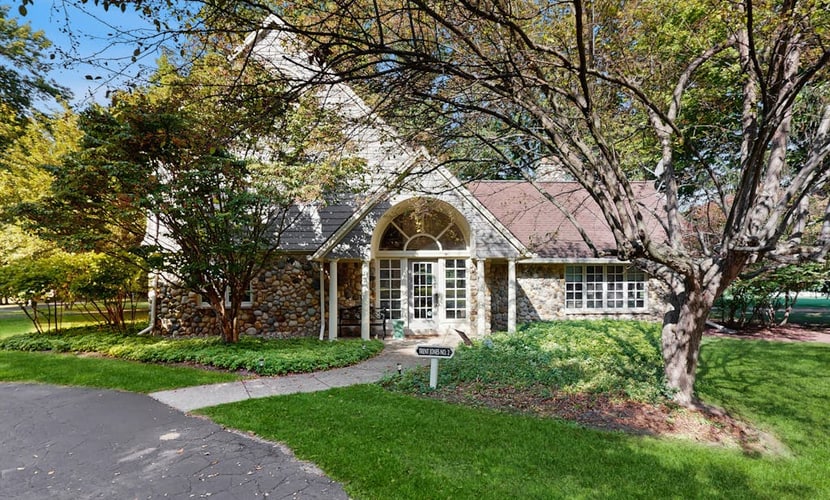 Golf Front Home with Course View, WiFi, Patio & Grill