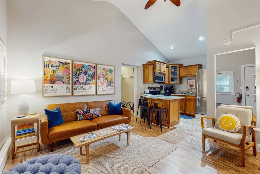 Arrowhead Resort - Stylish Retro Escape