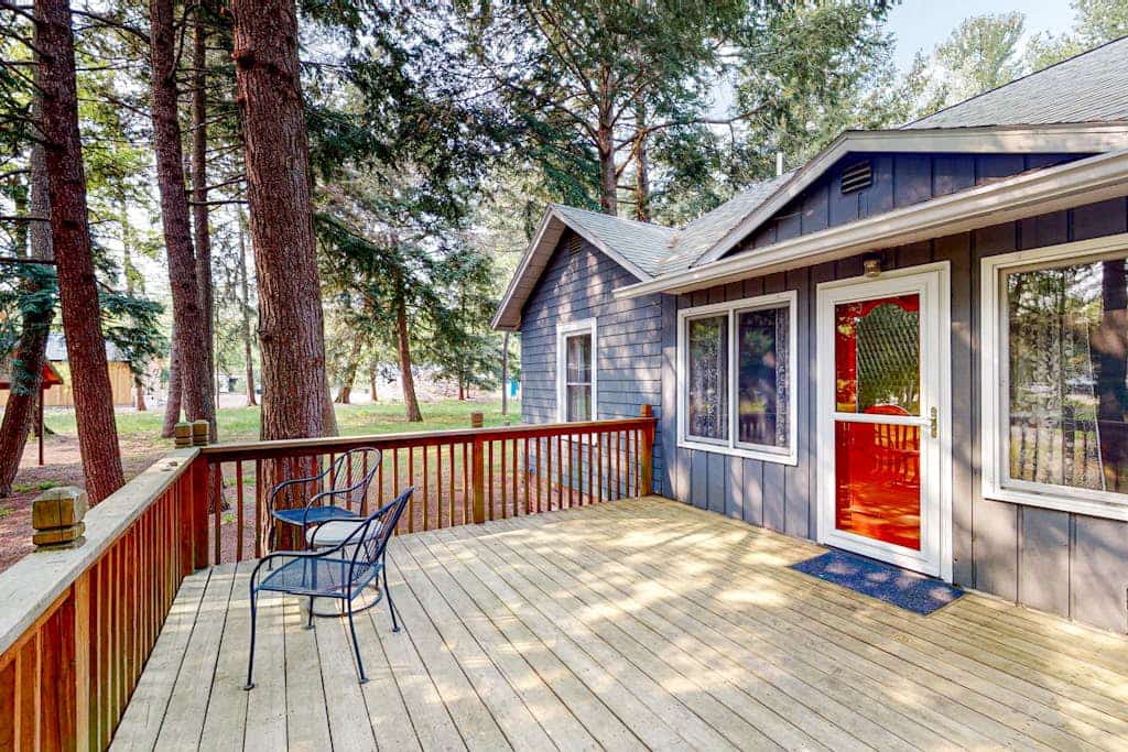 Dog-friendly downtown Glen Arbor home with deck, gas grill, and washer/dryer