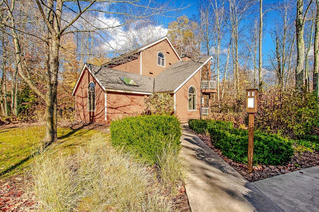 Crystal Mountain Condo -  Wintergreen 535
