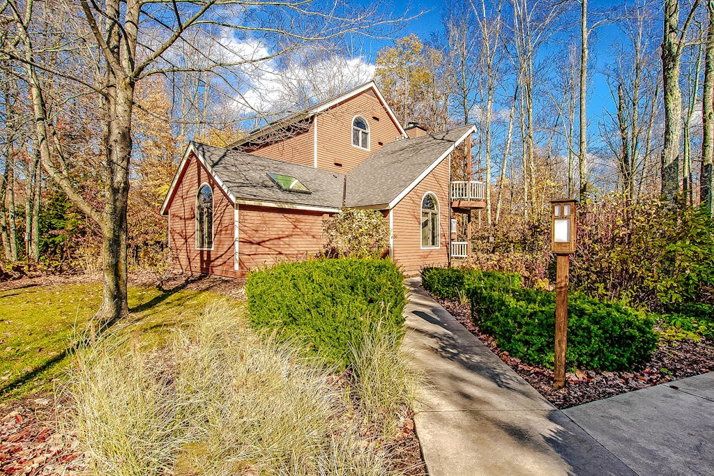 Crystal Mountain Condo - Wintergreen 535