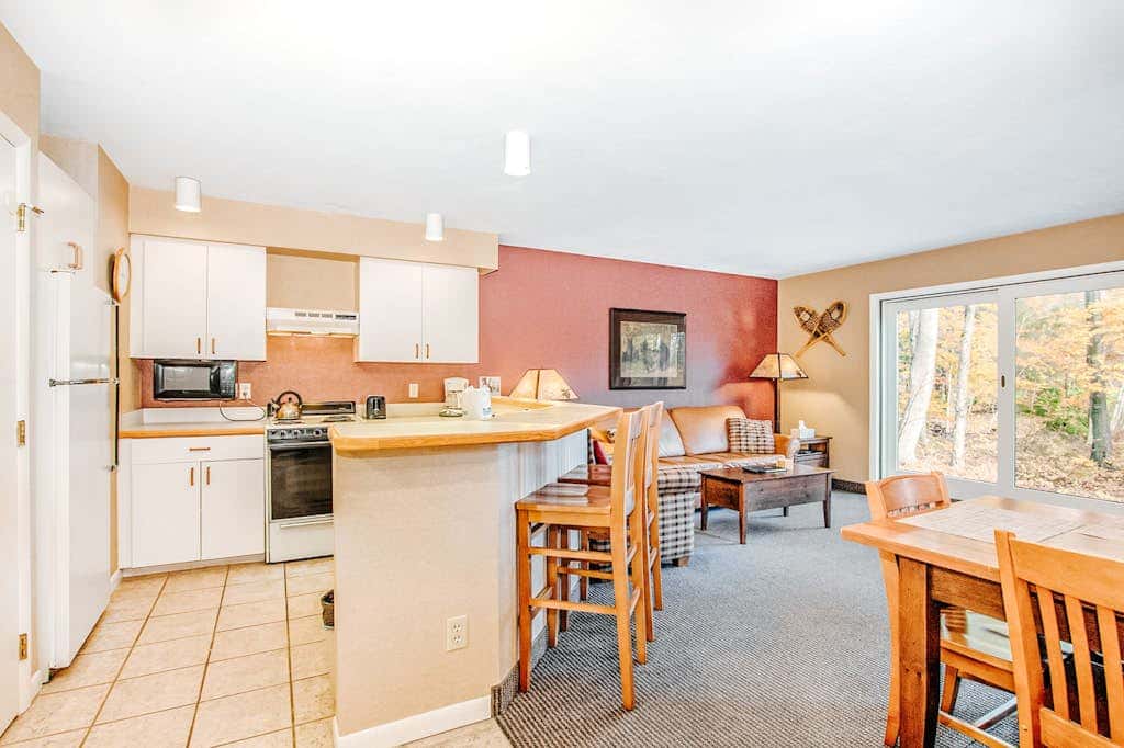 Crystal Mountain Condo -  Wintergreen 535