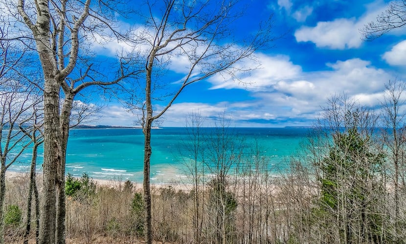 Comfy Glen Arbor condo with stunning Lake Michigan views, deck, & fireplace