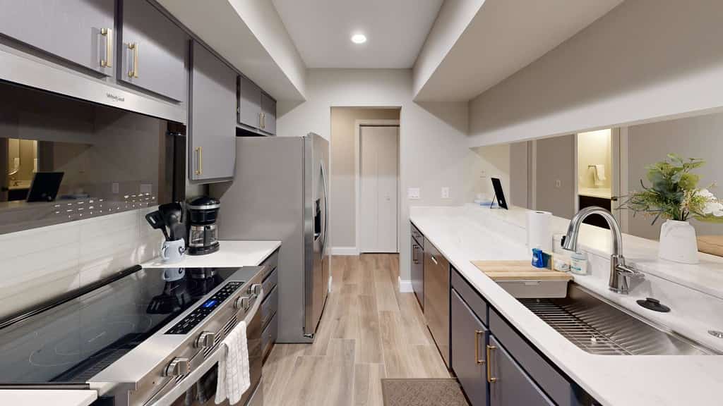 Single-level condo with a full kitchen, & washer/dryer
