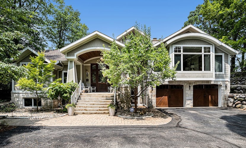 Lakefront Home w/High-Speed WiFi, Private Beach, Gas Grill, Washer/Dryer, & more