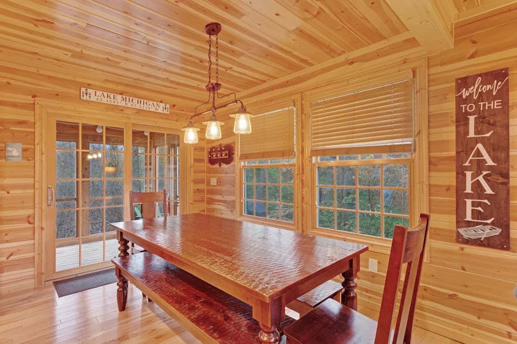 Kingfisher Cove Cabin 2