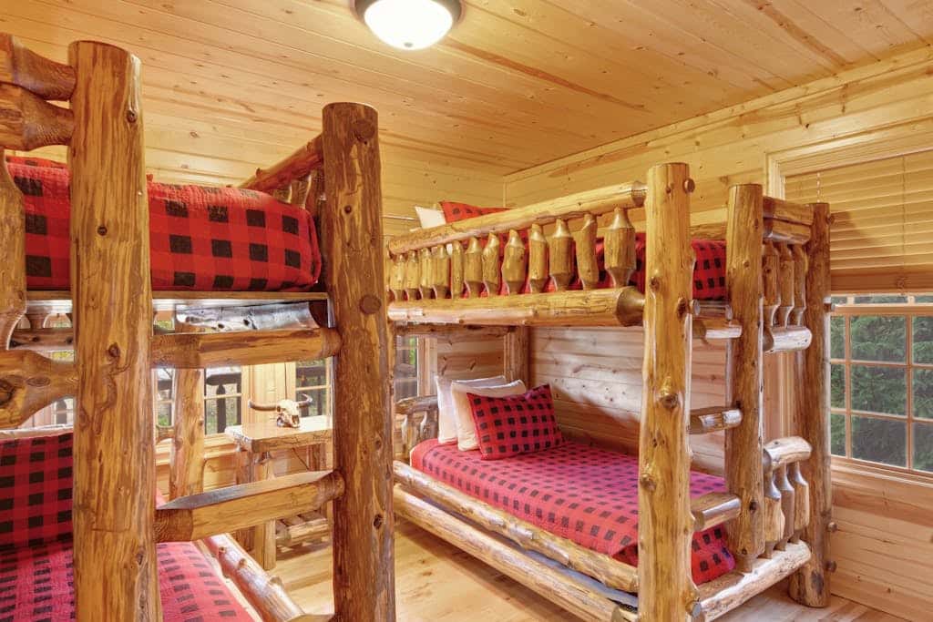 Kingfisher Cove Cabin 2