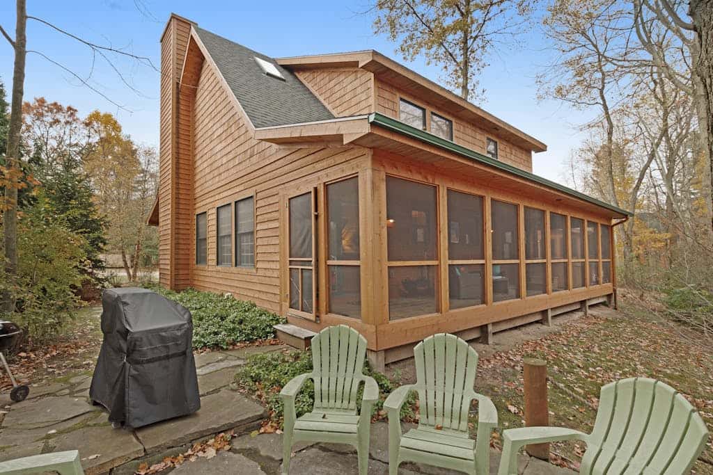 Kingfisher Cove Cabin 2