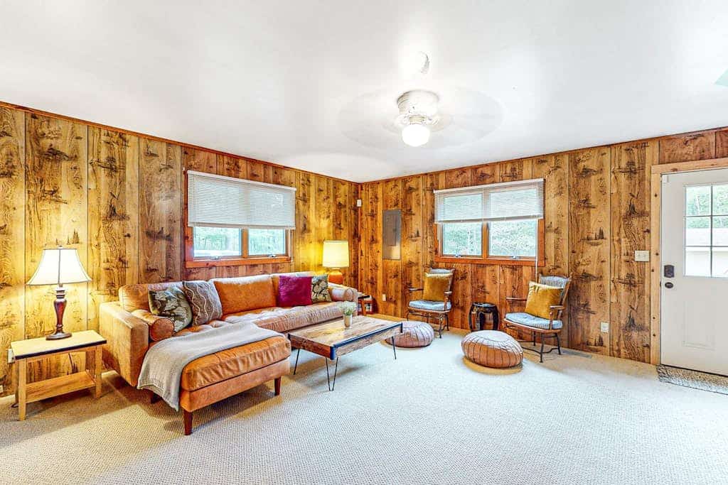 Secluded Home with Firepit, Gas Grill, WIFI, WFH Station & Private W/D